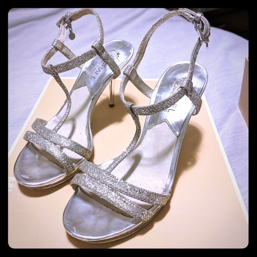 MICHAEL by Michael Kors, Size 5